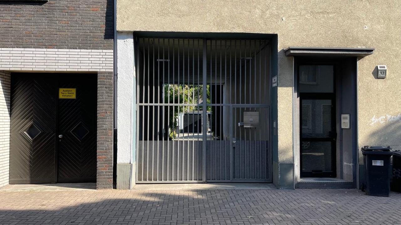 Oase Im Gruenen Hinterhof, Eg, Ruhe, Terrasse, Carport, Free Paytv, Kaffee&Tee, Fahrraeder Apartment Duisburg Luaran gambar