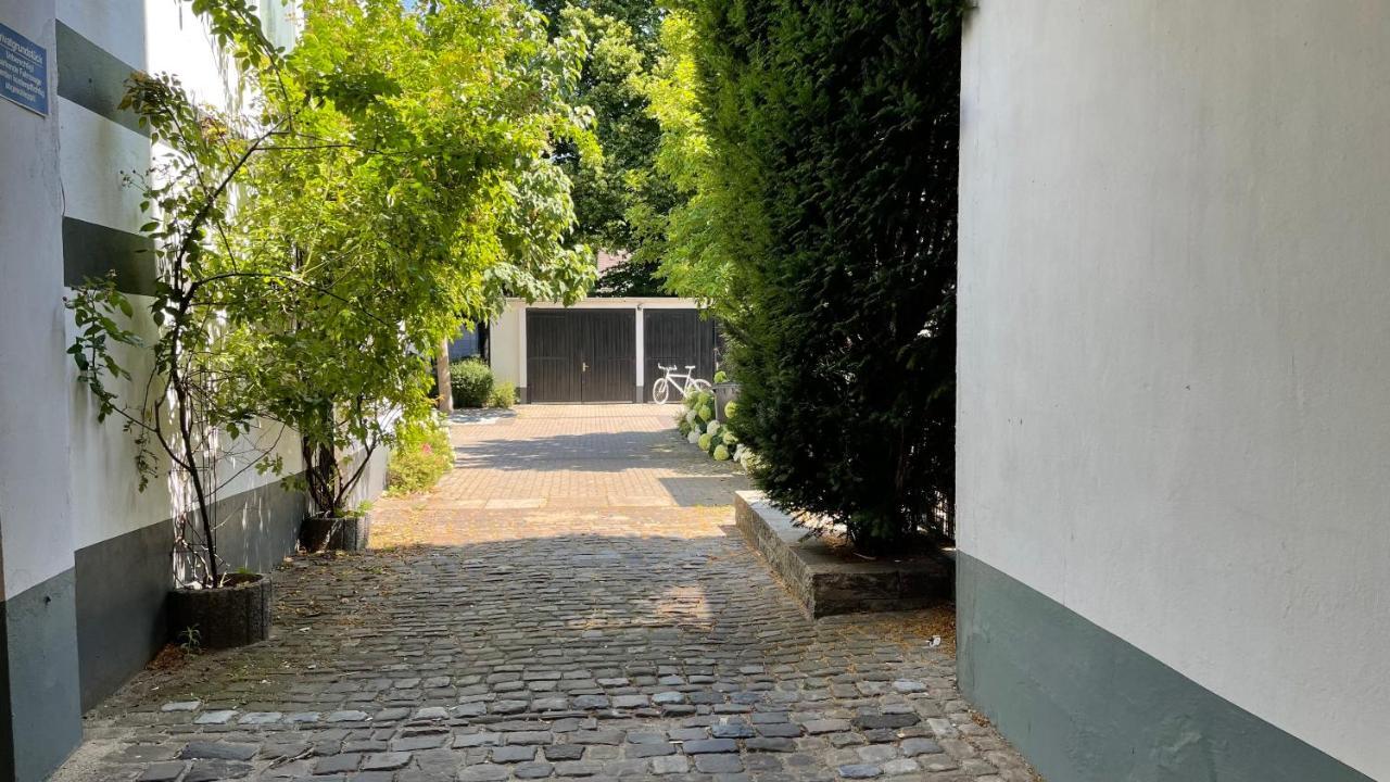 Oase Im Gruenen Hinterhof, Eg, Ruhe, Terrasse, Carport, Free Paytv, Kaffee&Tee, Fahrraeder Apartment Duisburg Luaran gambar