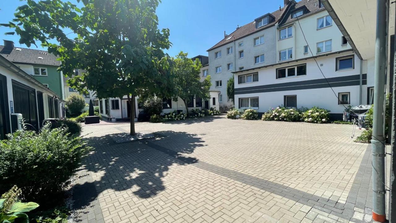 Oase Im Gruenen Hinterhof, Eg, Ruhe, Terrasse, Carport, Free Paytv, Kaffee&Tee, Fahrraeder Apartment Duisburg Luaran gambar
